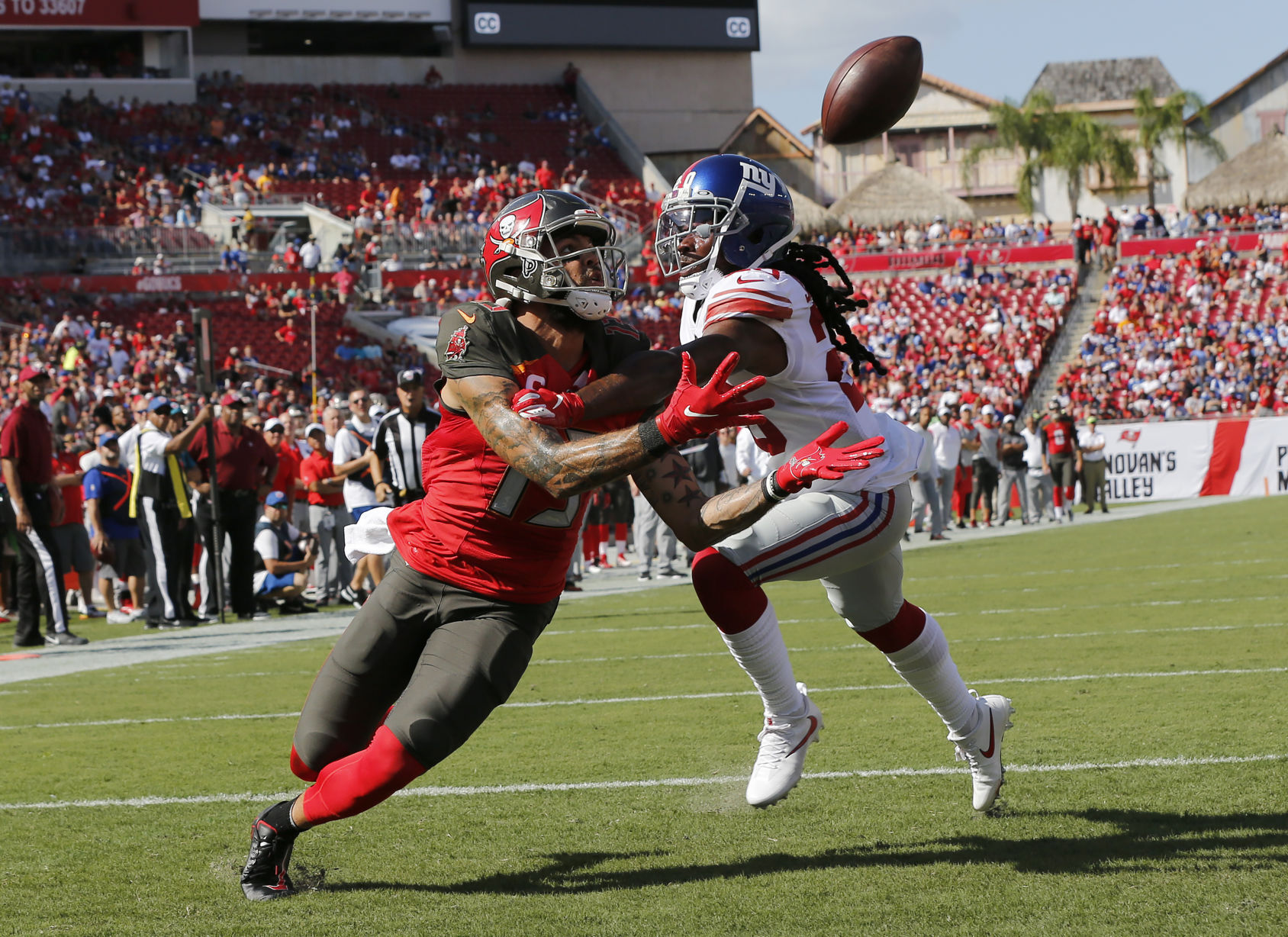 APTOPIX Giants Buccaneers Football